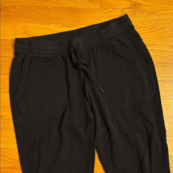 Amazon Essentials Classic Solid Black Heathered Pull-On Jogger Sweatpants Small - Picture 2 of 14